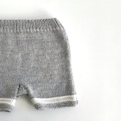 Patrón pantalón de punto para bebé