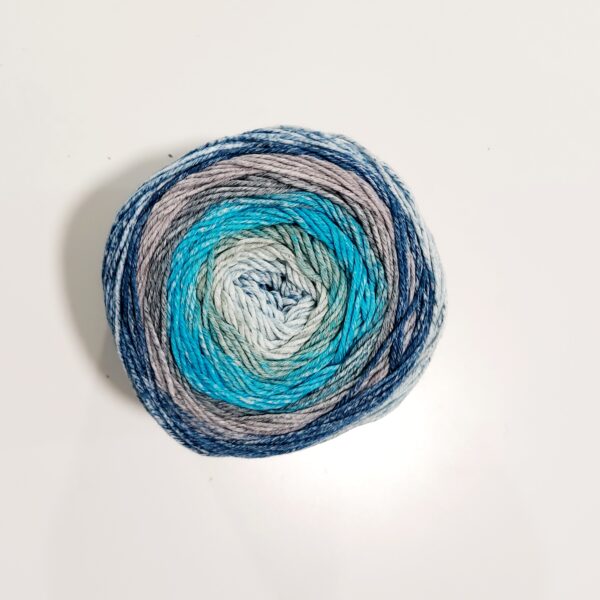 929 gris, azul, pitufo, hierro