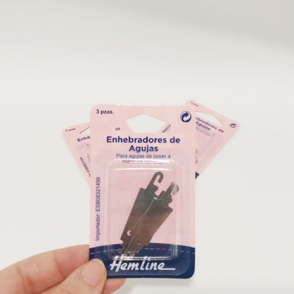 Enhebrador para bordado